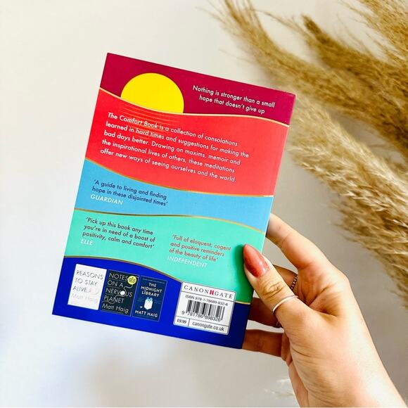 NEW The Comfort Book By Matt Haig Memoir Self-Care Self-Help Mind Body Spirit - Picture 2 of 7